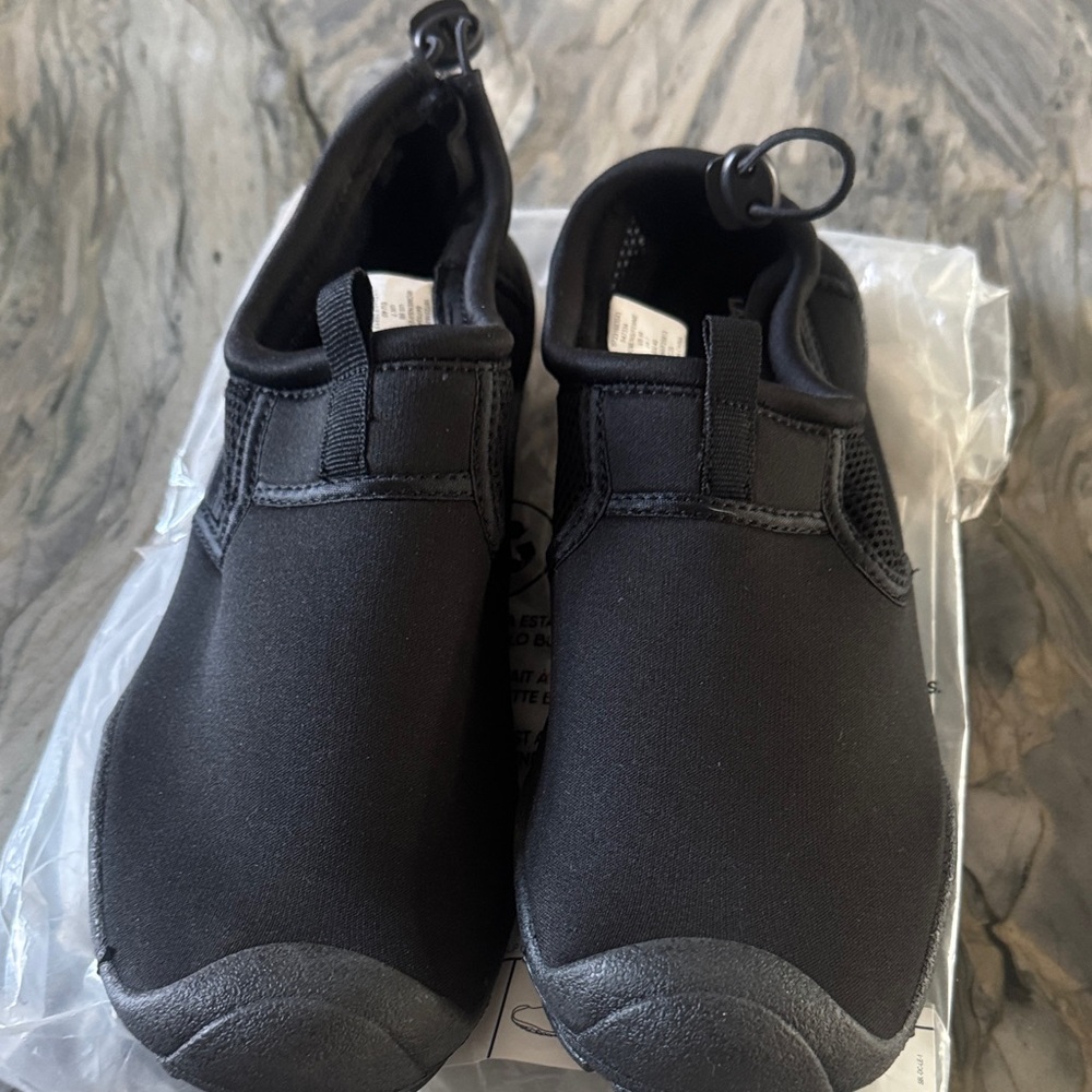 Lands' End Water Shoes NWT